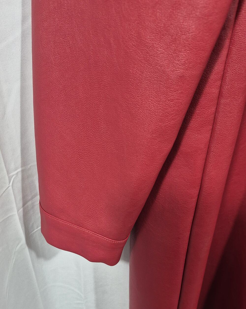Fashion Nova Red Faux Leather Long Trench Coat Size L Large Matrix Streetwear Wo - Picture 4 of 5